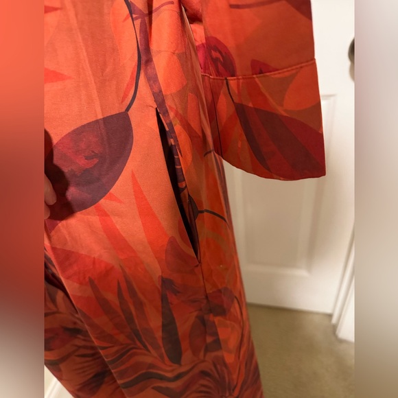 New with Tags Perlavera Cassie Red Leaf Pattern Button Down Maxi Dress sz Small - Picture 7 of 12